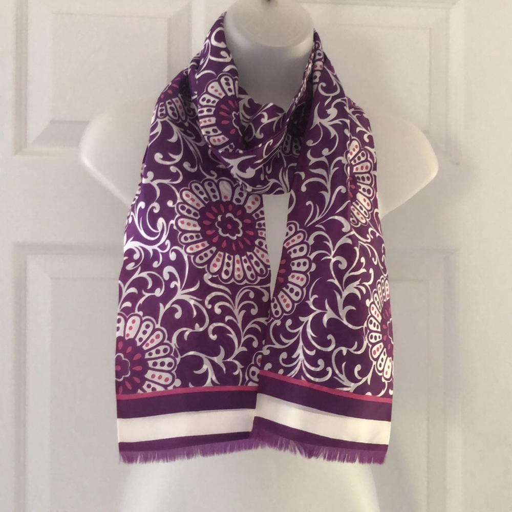 VTG fashionable Oblong Double Faced Scarf Shawl Floral Purple Opera